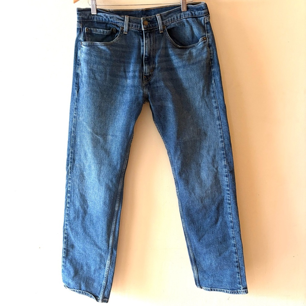 Levi's 505, Straight leg Blue Jeans Men’s Size 34x32 fit a little smaller. - Picture 2 of 15